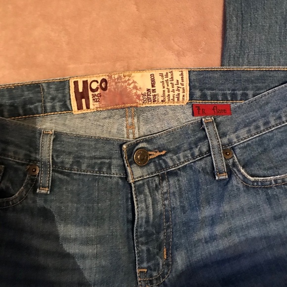SOLD!!! Women’s Hollister Jeans - Picture 5 of 6